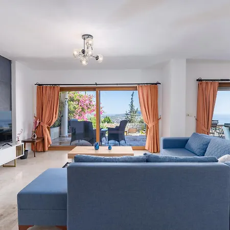 Seas The Day Villa